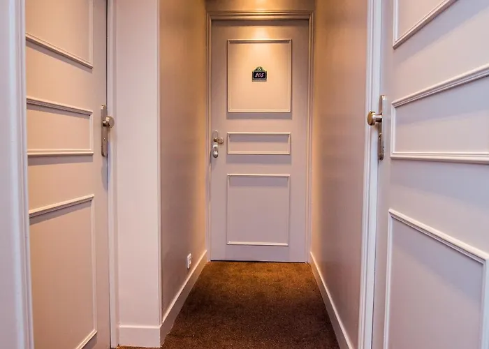 De Bellevue Gare Du Nord 3*