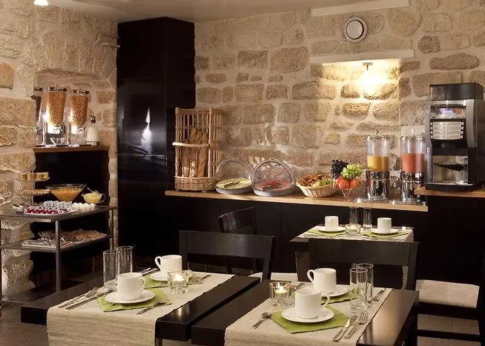 Otel De Bellevue Gare Du Nord 3*