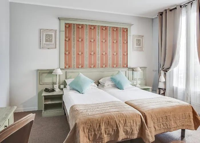 Otel De Bellevue Gare Du Nord Paris