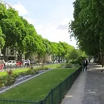 Hotel De Bellevue Gare Du Nord París