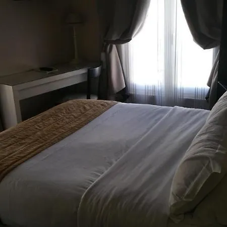 De Bellevue Gare Du Nord Otel
